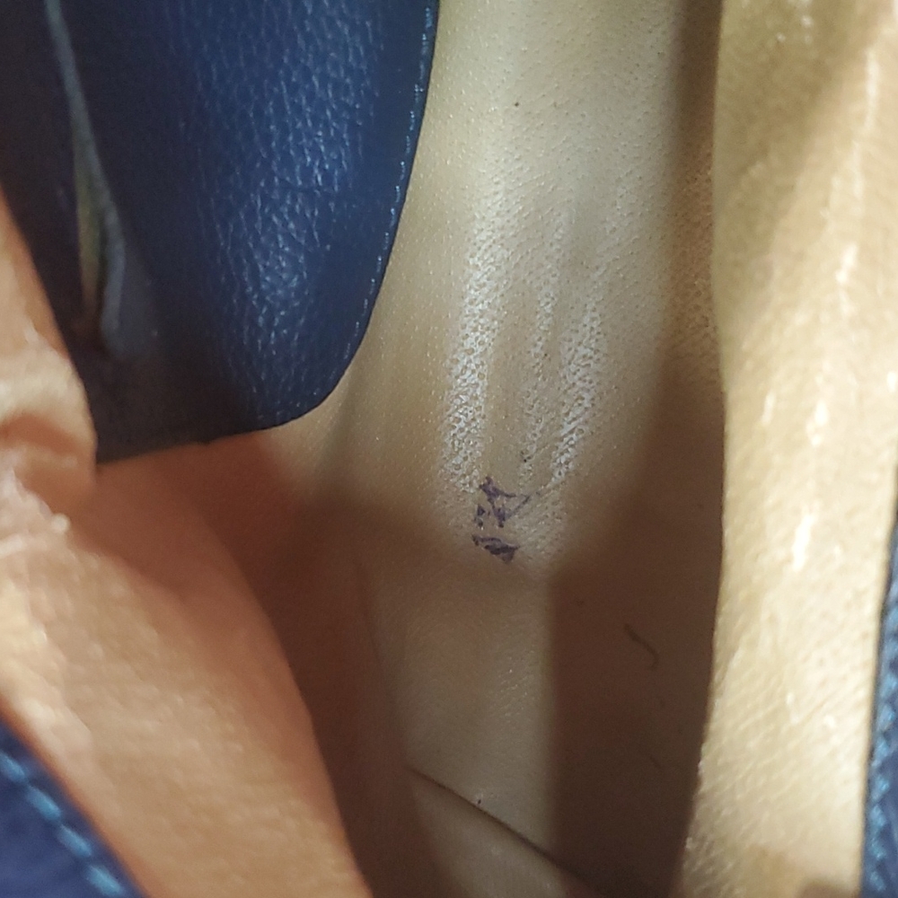 *Courage B* Beautiful Navy Blue Italian Leather Shoulder Bag With Coin Purse - Picture 12 of 12